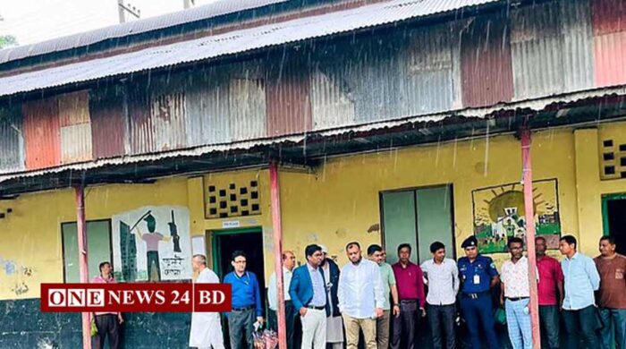 পরীক্ষাকেন্দ্রে পানি, কুমিল্লা সিটির প্রশাসককে পদক্ষেপ নেওয়ার নির্দেশ প্রধানমন্ত্রীর