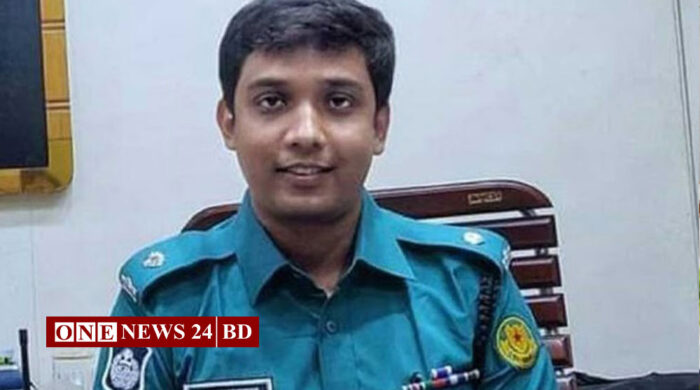 চাকরি খোয়ালেন সেই সাকলায়েন