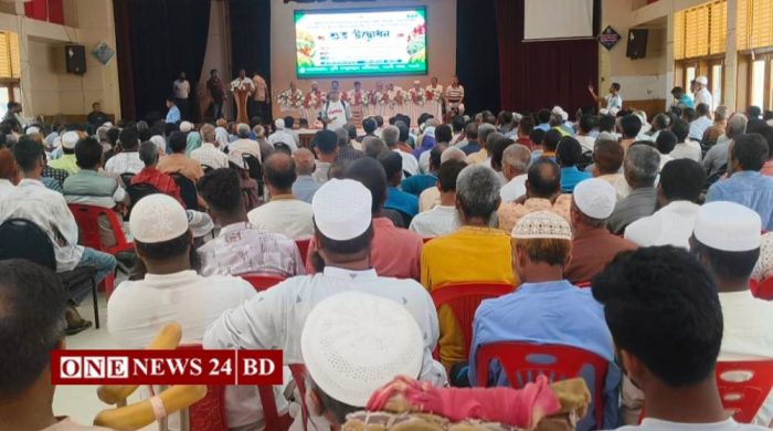 নওগাঁ সদরে কৃষি প্রণোদনা ও দুর্যোগে ক্ষতিগ্রস্তদের মাঝে ত্রাণ বিতরণ