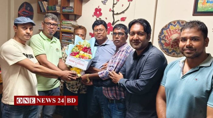 নওগাঁ জেলা টেলিভিশন অ্যাসোসিয়েশনের নবনির্বাচিত কমিটিকে বিভিন্ন সংগঠনের ফুলেল শুভেচ্ছা
