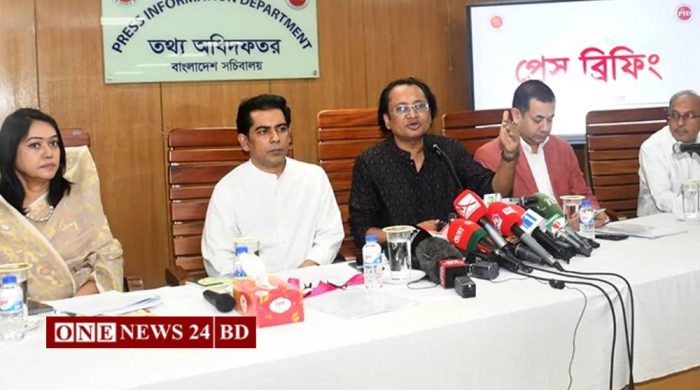 সারের সংকট নেই, পর্যাপ্ত মজুত আছে: তথ্য উপদেষ্টা