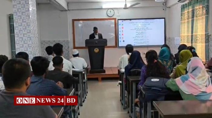 নওগাঁ বিশ্ববিদ্যালয়ে অতিথি শিক্ষক হিসেবে ক্লাস নিলেন এমপি ফজলে হুদা বাবুল
