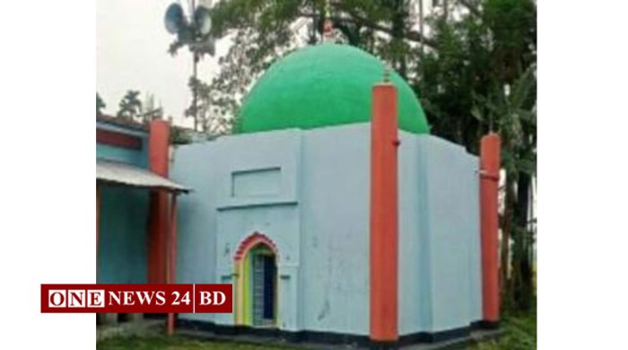কালের সাক্ষী ২৫০ বছরের পুরোনো ঐতিহাসিক গোল মসজিদ