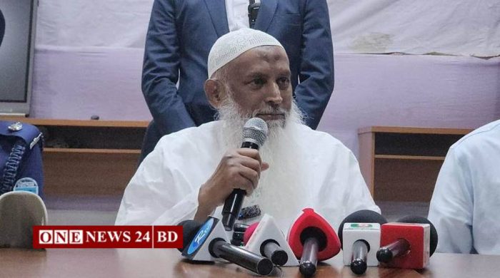 ধর্মীয় প্রতিষ্ঠানে নিপীড়ন ‘দুঃখজনক ও লজ্জাজনক’: ধর্মমন্ত্রী