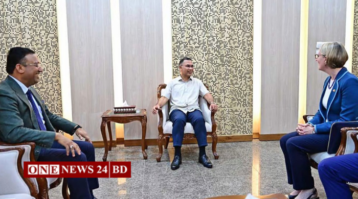 প্রধানমন্ত্রীর সঙ্গে ব্রিটিশ হাই কমিশনারের সাক্ষাৎ